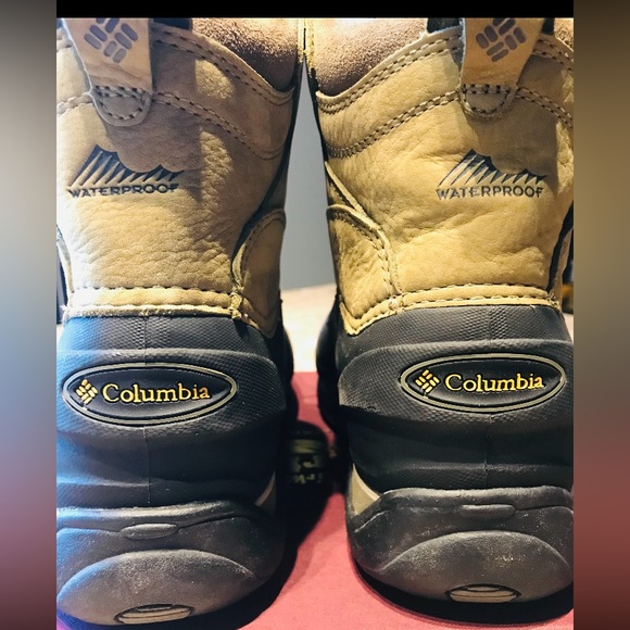 Columbia boots size 6.5 - Picture 9 of 12